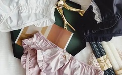 玩弄高耸白嫩的乳峰A片